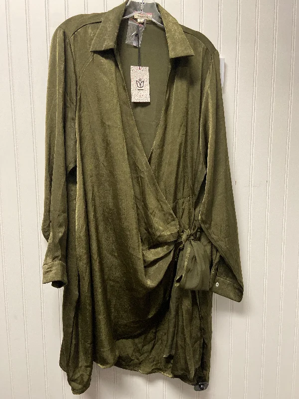 Dress Party Short By Andree By Unit In Green, Size: 1x Tunics Handmade artisanal